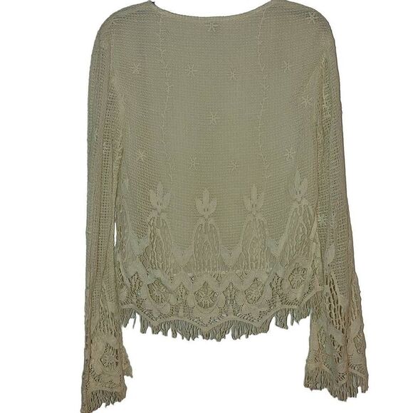 Gimmicks By BKE Women's Cream Crochet Long Bell Sleeve Blouse Top Size S - Picture 2 of 12